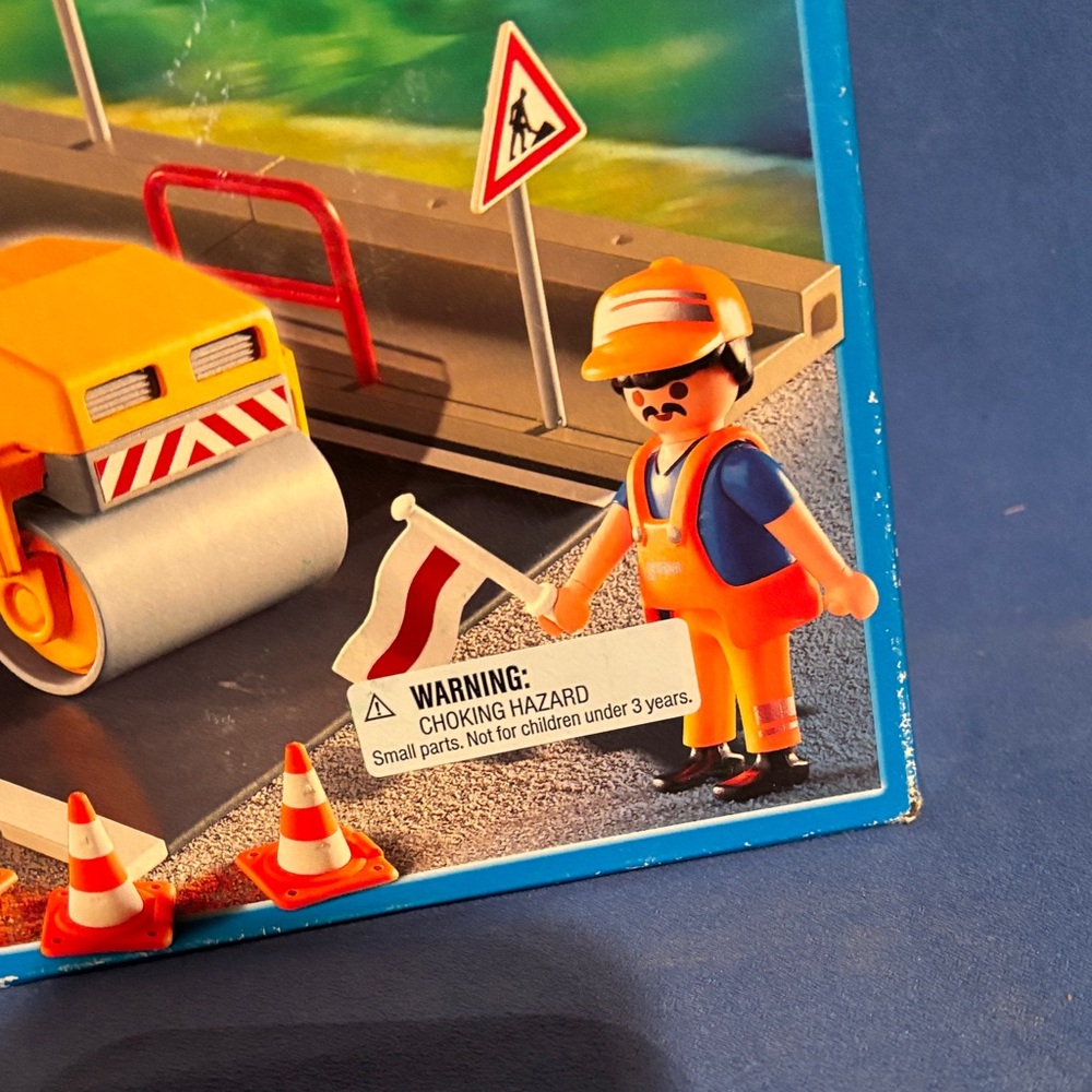 4048 Playmobil construction site: compressor roller & road site  (2007) NIB - Picture 3 of 9